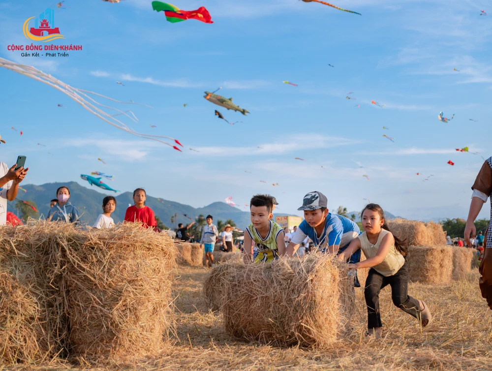 ngay hoi tha dieu 5.jpg