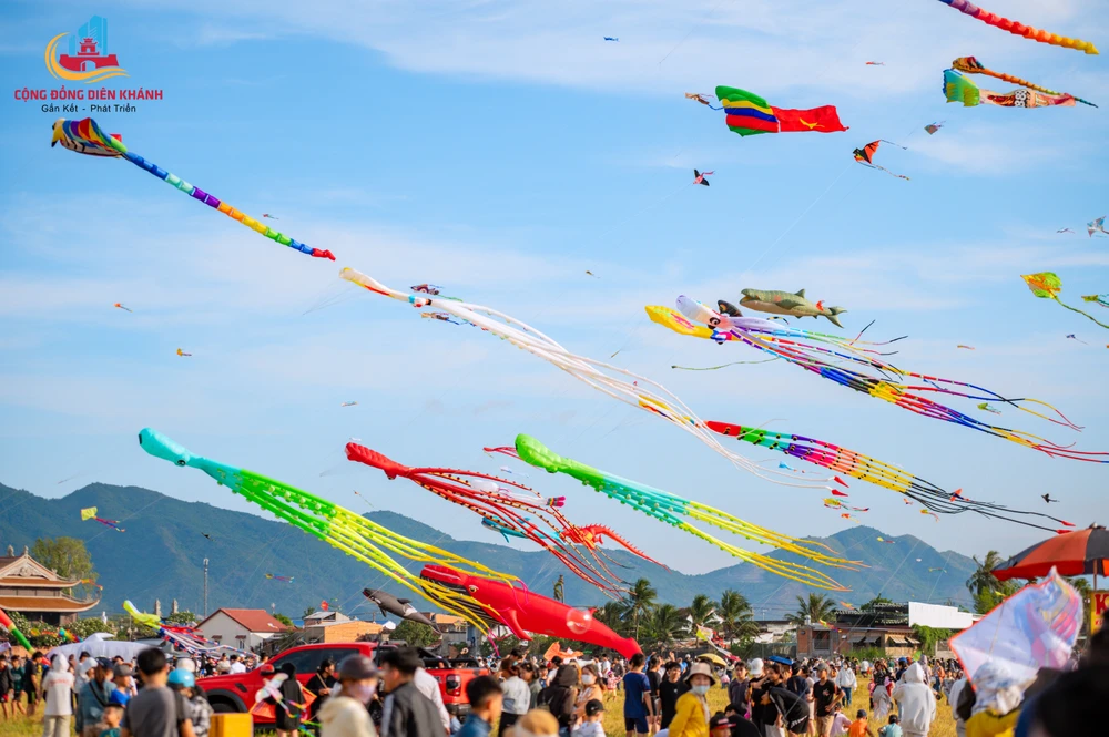 ngay hoi tha dieu 8.jpg