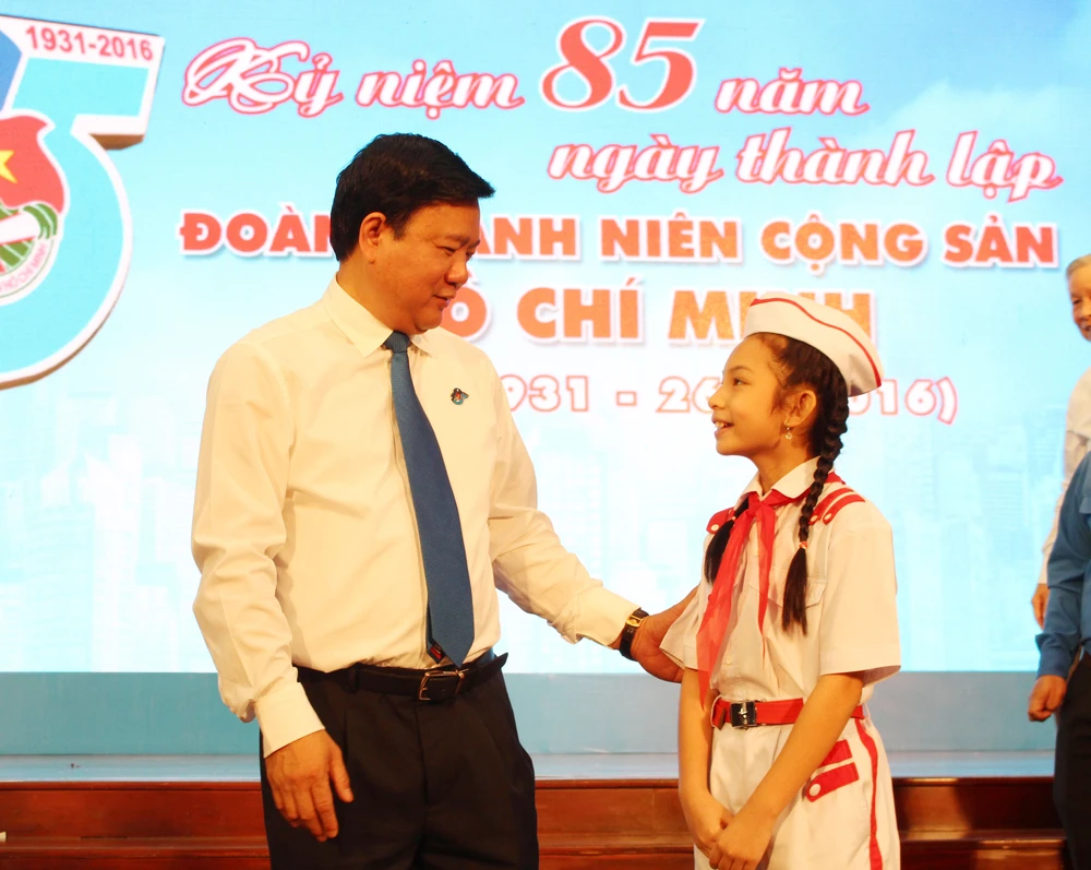 Điều gửi gắm của Bí thư Đinh La Thăng đối với thanh niên ảnh 1