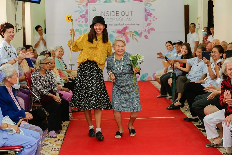 Ngắm các cụ bà ở viện dưỡng lão trình diễn thời trang ảnh 14