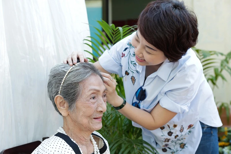 Ngắm các cụ bà ở viện dưỡng lão trình diễn thời trang ảnh 6