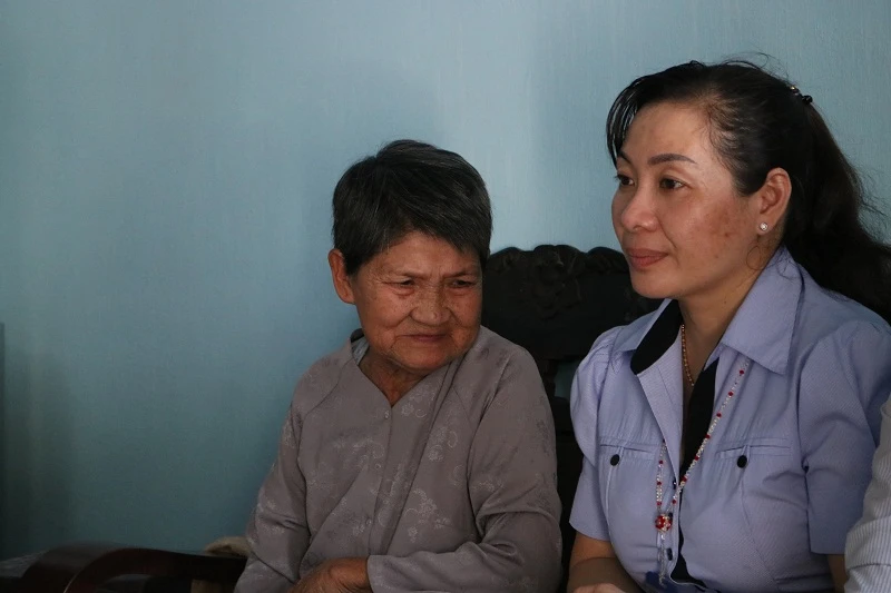 “Có nhà mới, đêm đến có thể ngủ thẳng cẳng rồi” ảnh 12