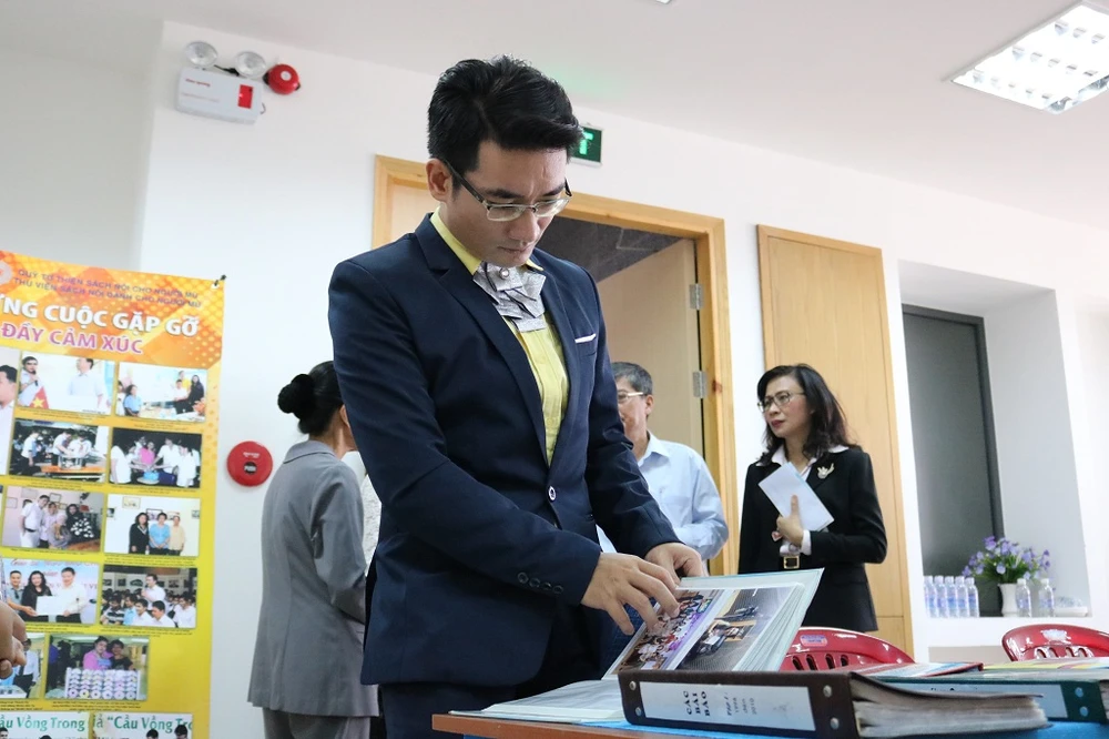 Khách đến tham quan 