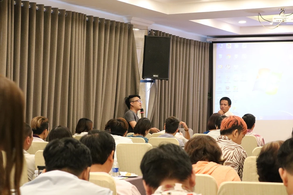 Anh ơi, muốn ăn gì vậy chị? ảnh 2 Anh ơi, muốn ăn gì vậy chị? ảnh 2