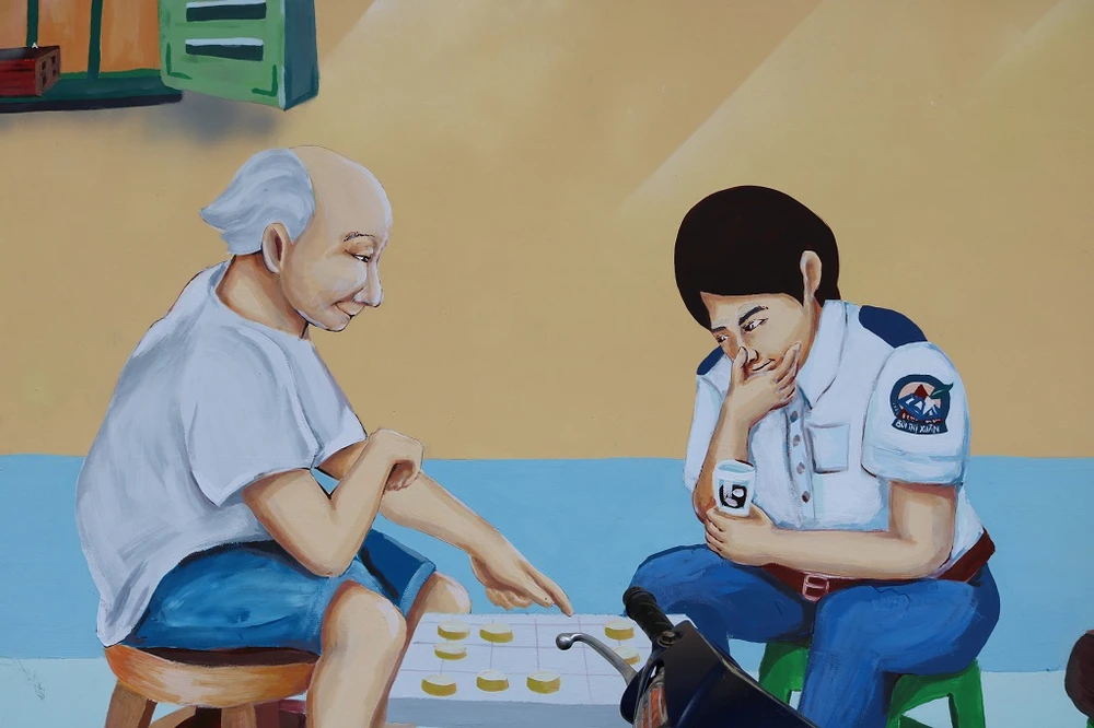 Còn không đọc báo, cà phê thì ung dung mà đánh cờ