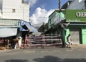 Chợ truyền thống ở Thủ Đức giăng dây để phòng dịch khi mua, bán