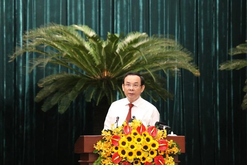 Bí thư Thành ủy TP.HCM Nguyễn Văn Nên phát biểu khai mạc hội thảo. Ảnh: THANH TUYỀN Bí thư Thành ủy TP.HCM Nguyễn Văn Nên phát biểu khai mạc hội thảo. Ảnh: THANH TUYỀN