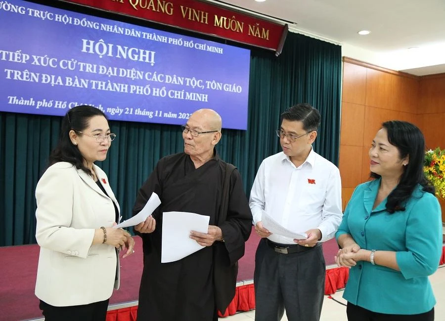 Cử tri kiến nghị về việc cấp sổ hồng, cho vay nặng lãi ảnh 2