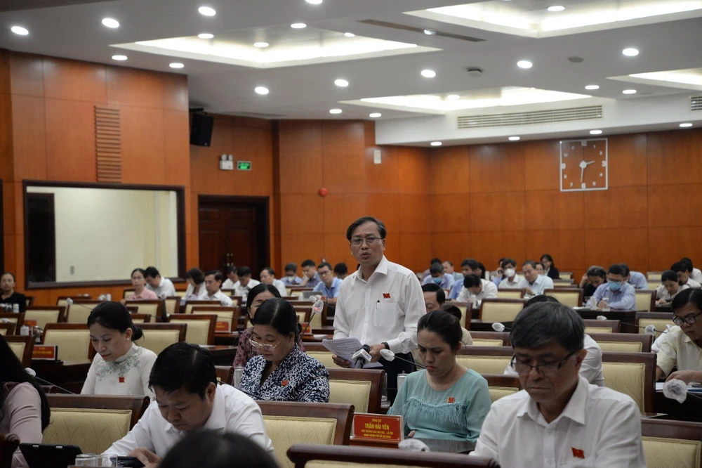 Đại biểu HĐND TP.HCM nóng ruột về tỉ lệ giải ngân vốn đầu tư công thấp ảnh 1