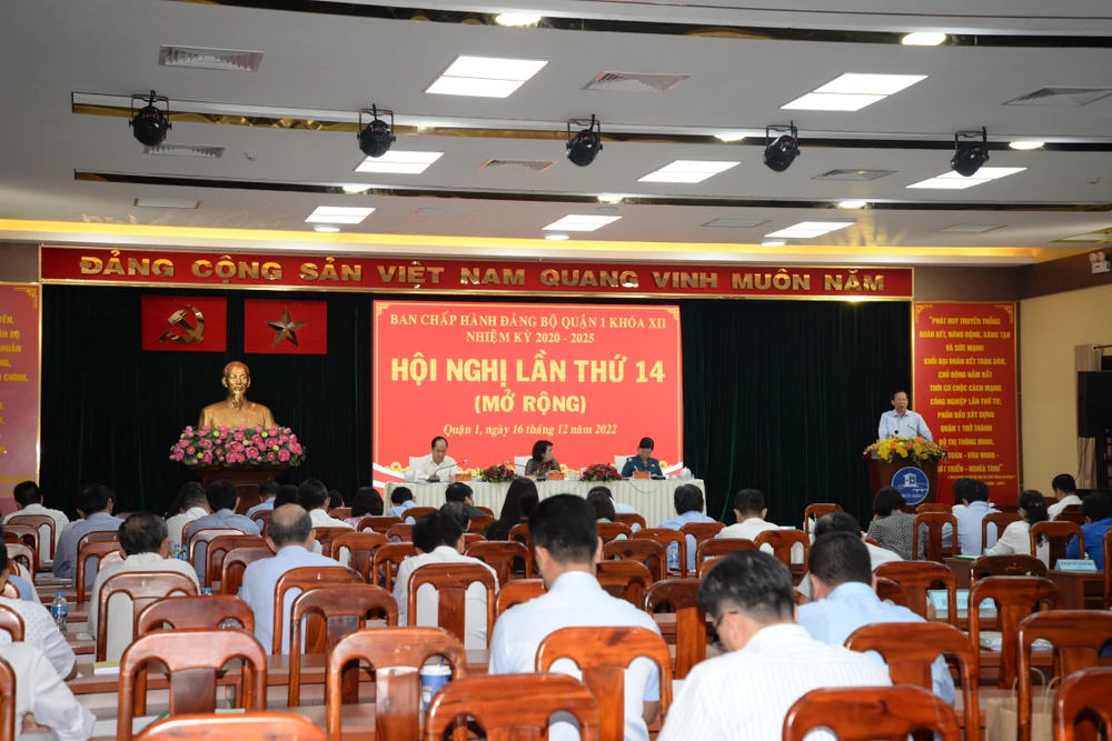 Chủ tịch UBND TP.HCM: Quận 1 có thể nghiên cứu mở phố tài chính ảnh 1