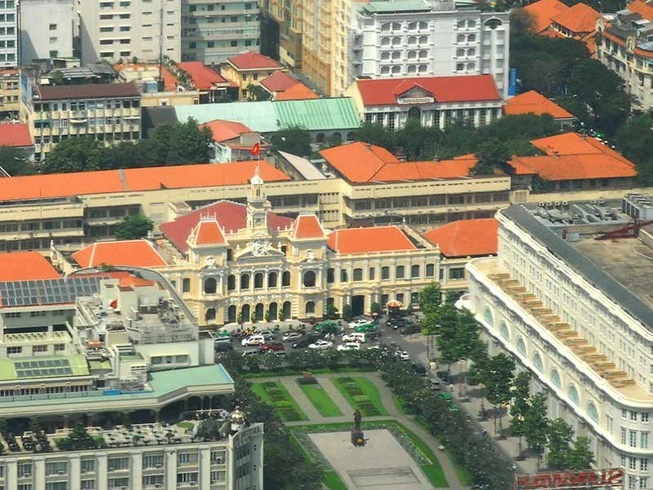 Trụ sở UBND TP.HCM đón khách tham quan dịp 30-4 năm nay ảnh 1