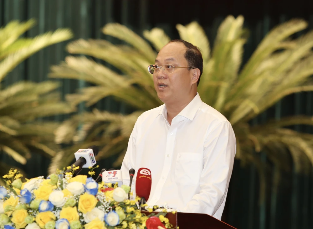 Phó Bí thư Thành uỷ TP.HCM Nguyễn Hồ Hải triển khai Chỉ thị 27 của Ban Thường vụ Thành uỷ TP.HCM về việc thực hiện Nghị quyết 98. Ảnh: HOÀNG GIANG