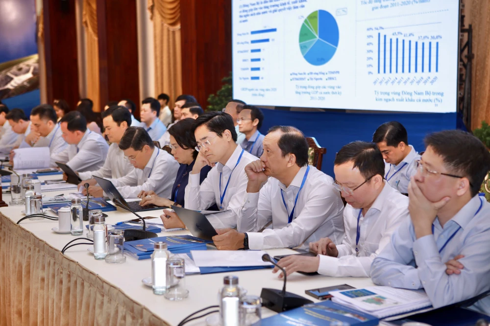 Thủ tướng chủ trì phiên họp lần 2 hội đổng Vùng Đông Nam Bộ, bàn về quy hoạch vùng-hop-hoi-dong-vung-dong-nam-bo