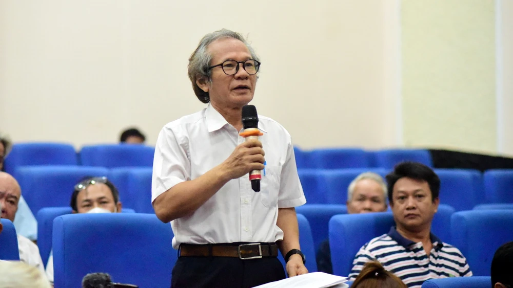 Cử tri TP Thủ Đức phản ánh dụng cụ thổi nồng độ cồn gây mất vệ sinh -cu-tri-tp-thu-duc-noi-ve-nong-do-con