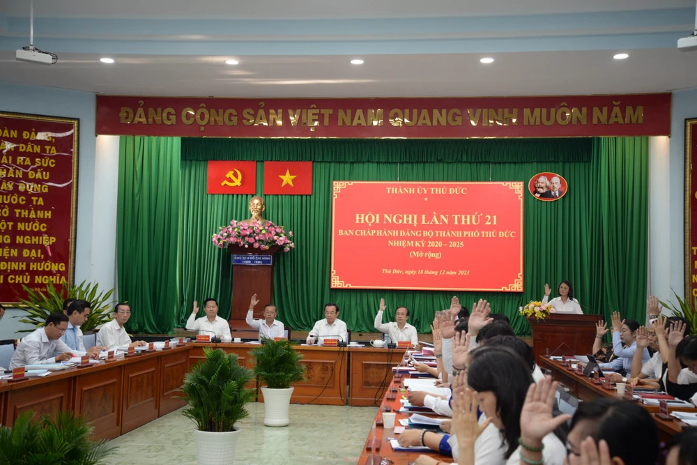TP Thủ Đức chuẩn bị nguồn nhân sự cho Đại hội Đảng bộ đầu tiên, nhiệm kỳ 2025 – 2030-hoi-nghi-thanh-uy-tp-thu-duc-496.jpg