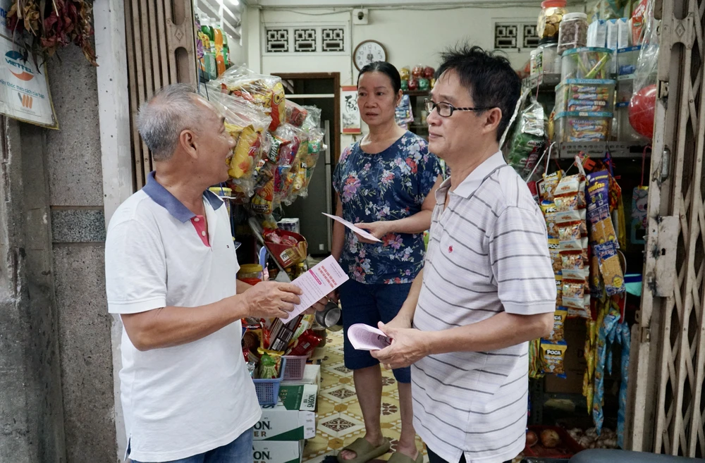 TP.HCM sẽ tăng thu nhập cho người hoạt động không chuyên trách cấp xã, khu phố, ấp