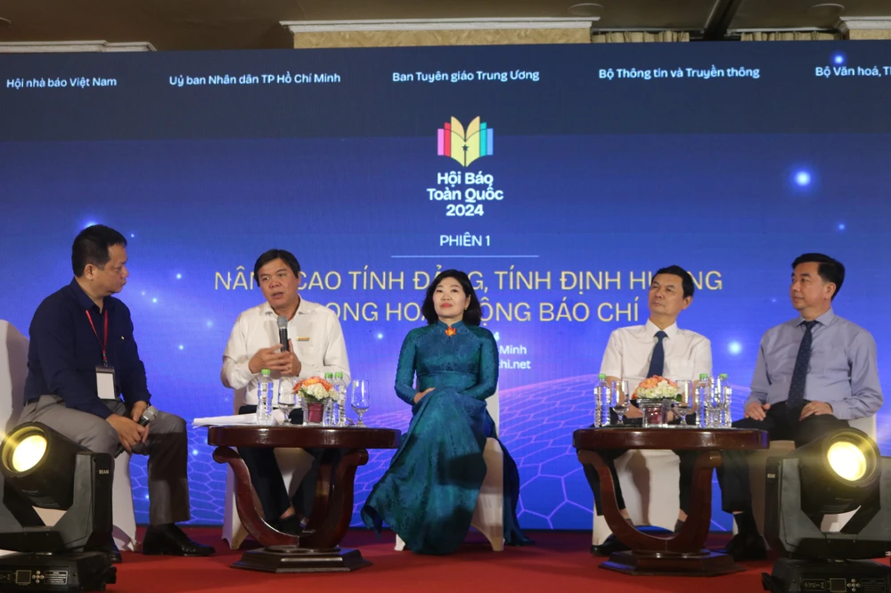 Diễn đàn “Nâng cao tính Đảng, tính định hướng trong hoạt động báo chí”