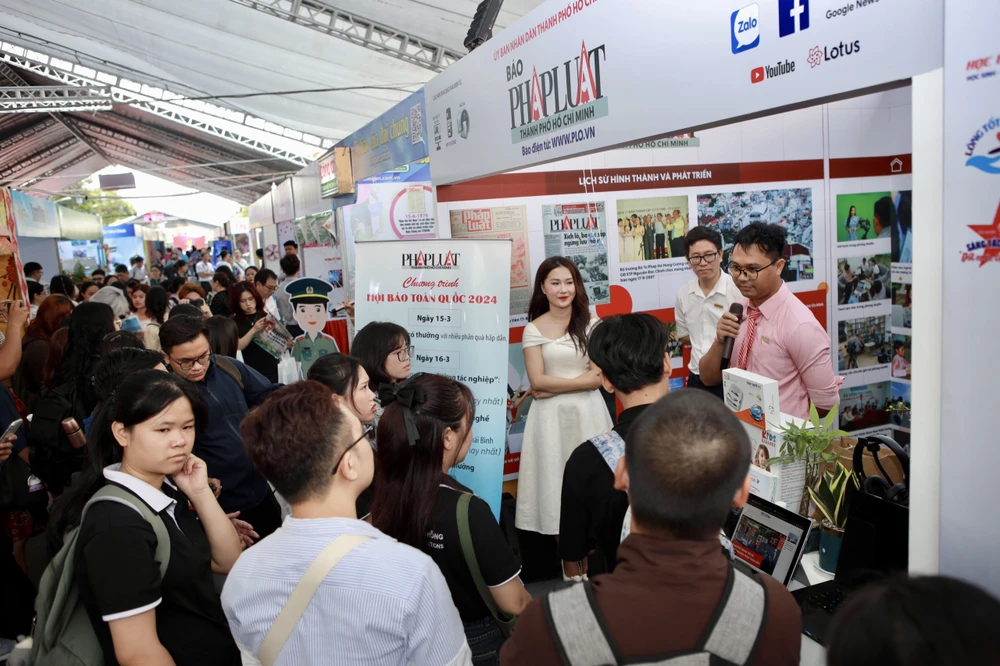 Nghe chuyện dọc đường tác nghiệp cùng phóng viên điều tra-talk-show-doc-duong-tac-nghiep-hoi-bao-toan-quoc (6).jpg