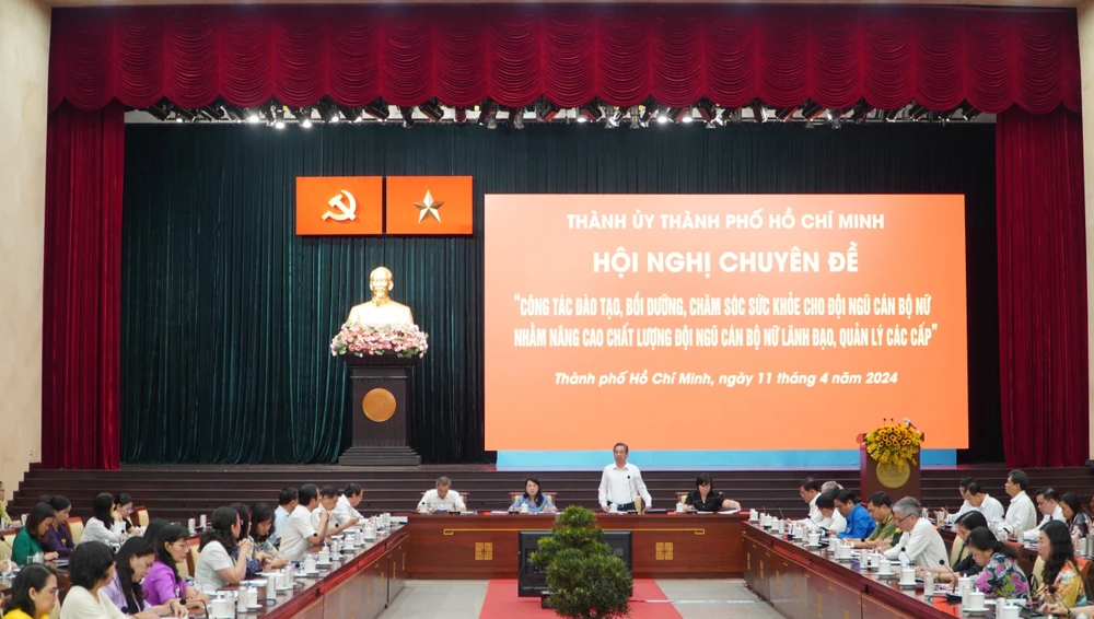 Bí thư Thành uỷ TP.HCM Nguyễn Văn Nên: Chú trọng xây dựng nguồn cán bộ từ cấp cơ sở-bi-thu-nguyen-van-nen-hoi-nghi-can-bo-nu (3).jpg