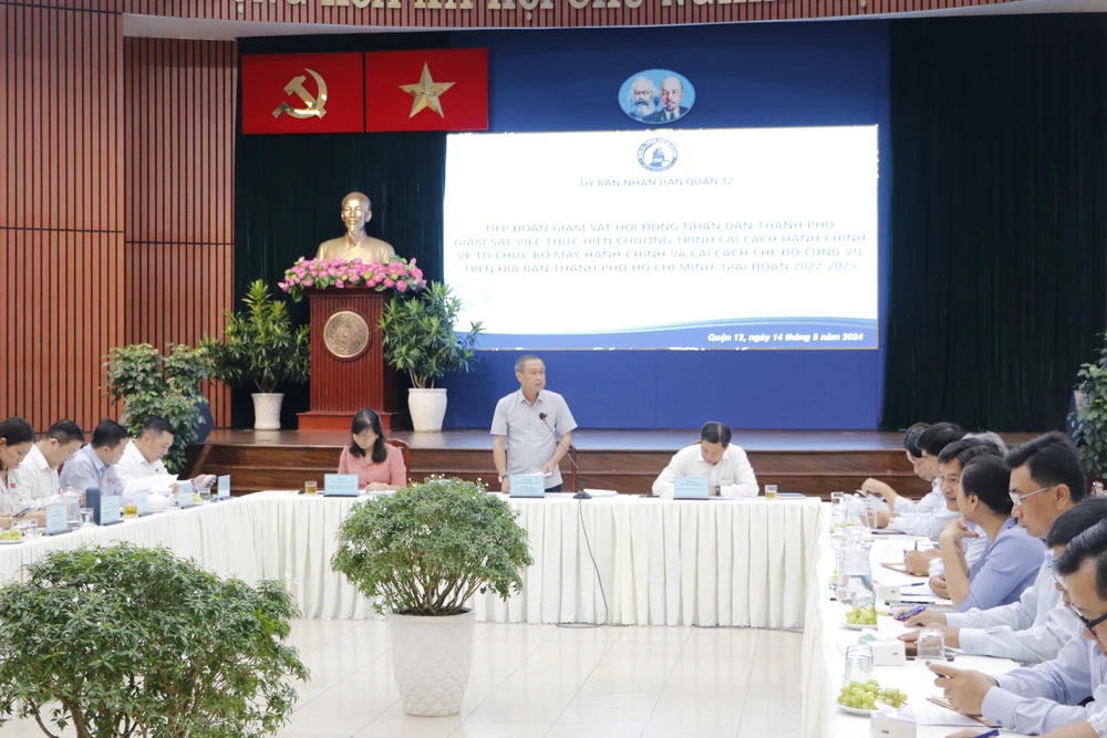 Cấp quận muốn TP.HCM phân cấp mạnh hơn -giam-sat-cai-cach-hanh-chinh-va-nen-cong-vu-phân-cap-tphcm.jpg