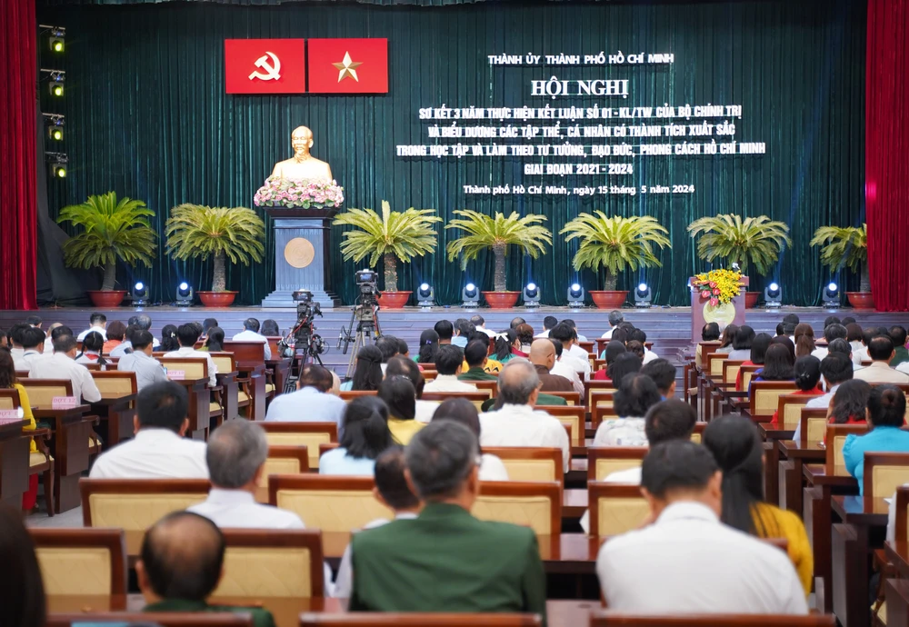 Học tập Bác, TP.HCM sẽ nỗ lực khắc phục biểu hiện đùn đẩy, né tránh-hoc-tap-bac-ho-2024 (3).jpg