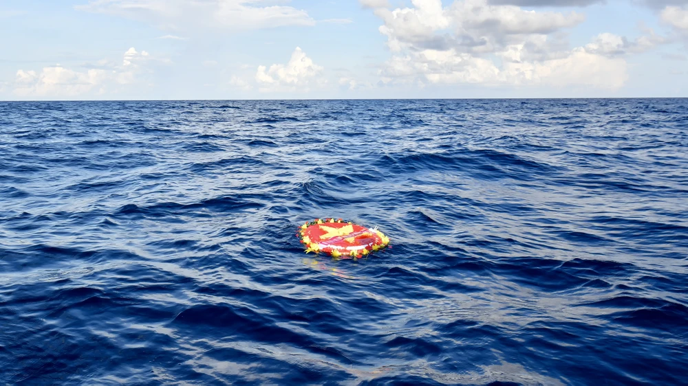 Trên tàu KN290 đến đảo Trường Sa -Truong-sa9.jpg