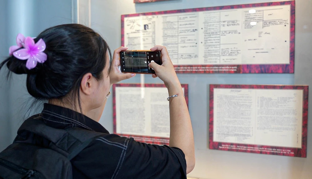 113 năm ngày Bác Hồ ra đi tìm đường cứu nước: Trở về Bến Nhà Rồng, nơi bắt đầu vận mệnh của dân tộc-Bến Nhà Rồng (13).jpg