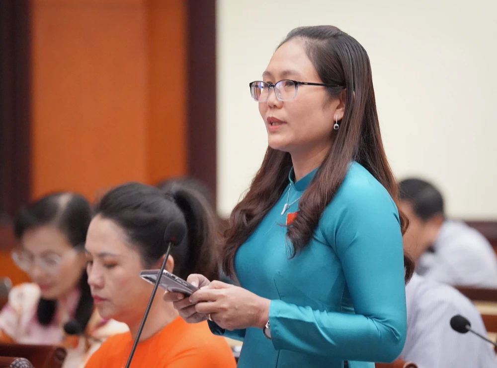 Chủ tịch quận Bình Tân nói về thông tin sa thải người lao động lớn tuổidai-bieu-hoi-sa-thai-nguoi-lao-dong.jpg