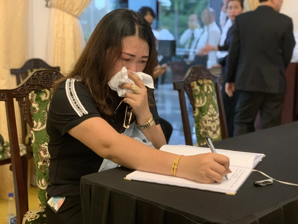 vieng-tong-bi-thu-tphcm (6).jpg