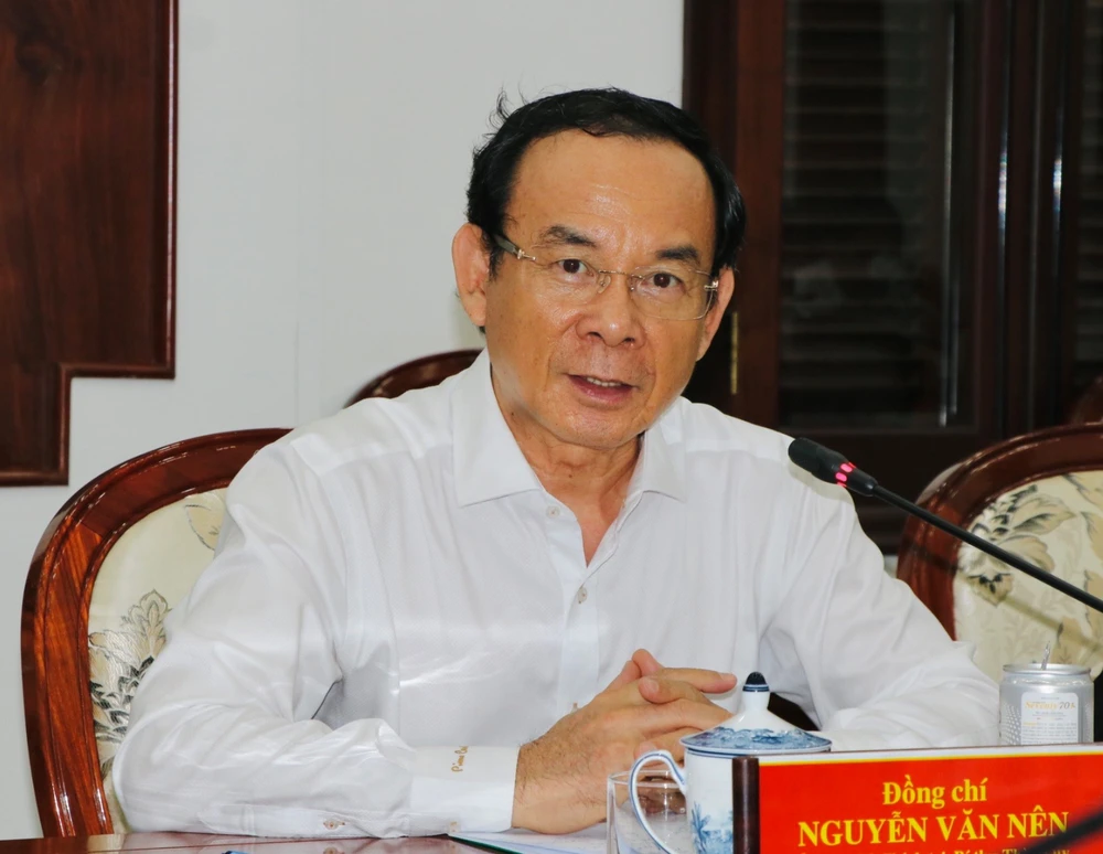 duong-thai-van-lung-thanh-uy-hop-ban (3).jpg