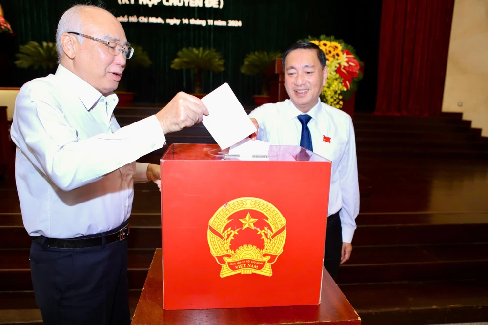 Giám đốc Sở Tư pháp được bầu vào Ủy viên UBND TP.HCM -giam-doc-so-tu-phap-uy-vien-UBND TP (2).jpg