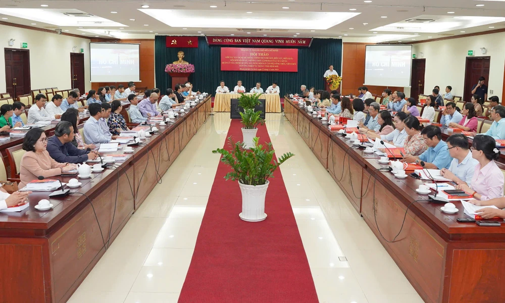 TP.HCM sẽ trình chính sách cho 988 cán bộ dôi dư sau sắp xếp trong tháng 12-tinh-gon-bo-may-tphcm.jpg