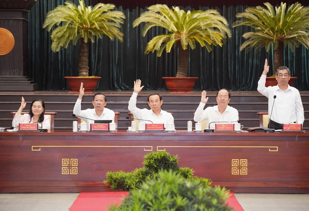 Năm 2025, TP.HCM phấn đấu tăng trưởng GRDP đạt 10%-tang-truong-GRDP-TPHCM.jpg