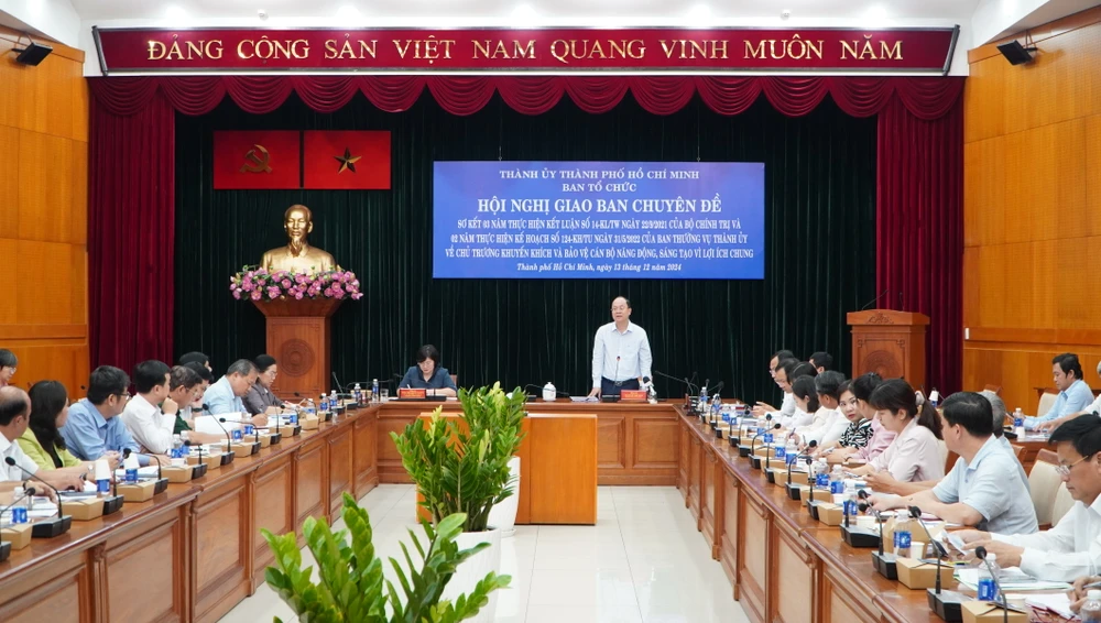 TP.HCM tiếp tục thực hiện tốt chủ trương khuyến khích và bảo vệ cán bộ năng động, sáng tạo vì lợi ích chung-so-ket-3-nam-can-bo-dam-nghi-dam-lam-tphcm (3).JPG