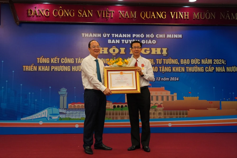 Trưởng ban Tuyên giáo TP.HCM: Làm tốt công tác sắp xếp, bảo vệ nền tảng tư tưởng của Đảng trong năm 2025-ban-tuyen-giao-tphcm2.JPG