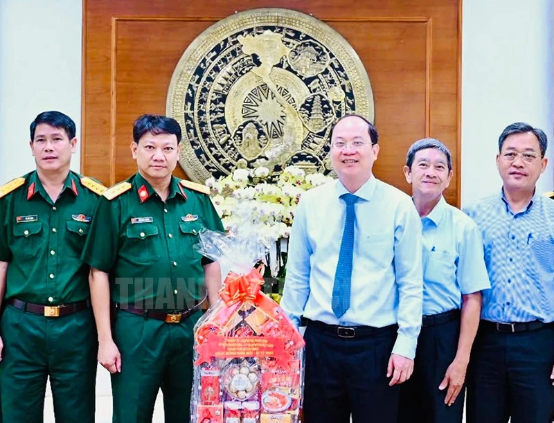 Lãnh đạo Thành ủy TP.HCM thăm, chúc Tết tại Bộ Chỉ huy Bộ đội Biên phòng TP.HCM và Bệnh viện Quân y 7A-lanh-dao-tphcm-chuc-tet-at-ty-2025.jpg