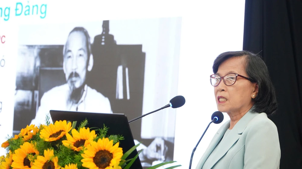 Bà Phạm Phương Thảo: TP.HCM phải định vị giữ vai trò đầu tàu trong kỷ nguyên mới-ky-nguyen-vuon-minh-cua-dan-toc-tphcm-hoc-tap-bac (3).jpg