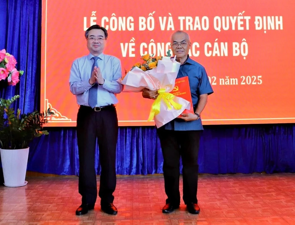 ong-duong-the-trung-ngghi-huy-truoc-tuoi-tphcm2.jpg