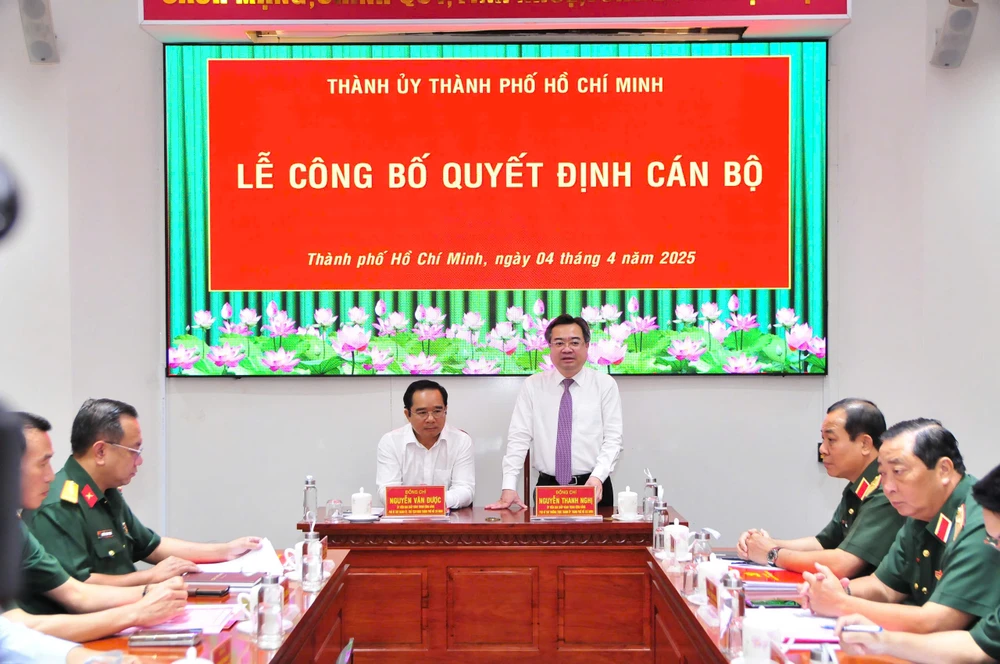 nhan-du-dang-bo-quan-su-tphcm (2).jpg