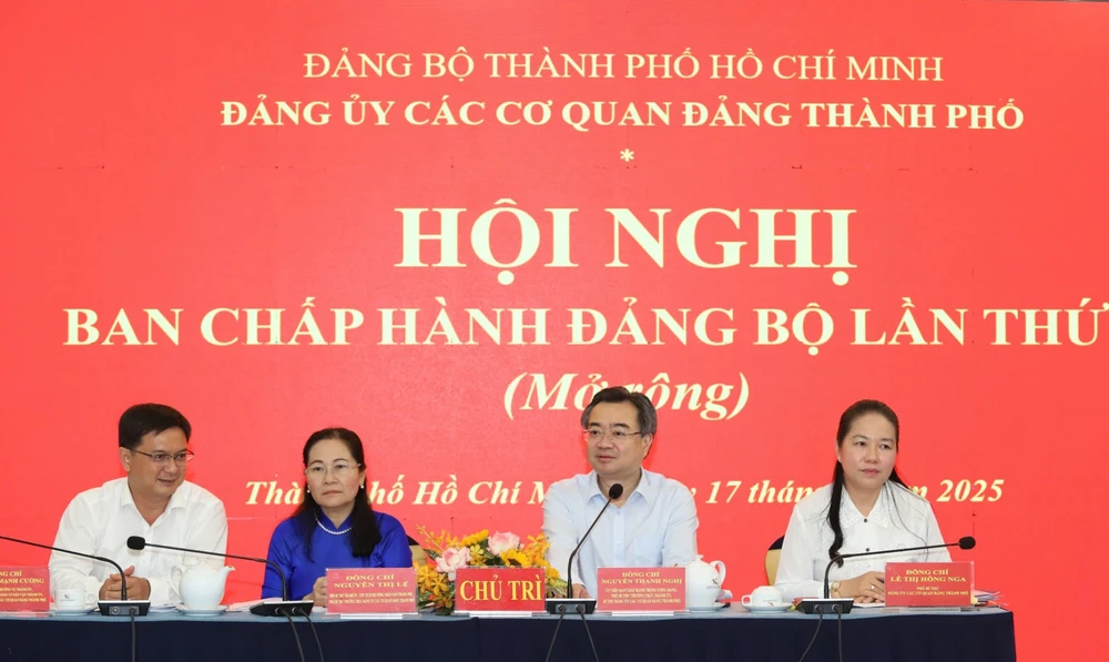 Ông Nguyễn Thanh Nghị: Sắp xếp đơn vị hành chính phải đảm bảo sát dân, phù hợp với đặc thù TP.HCM-ông-nguyễn-thanh-nghị (2).jpg