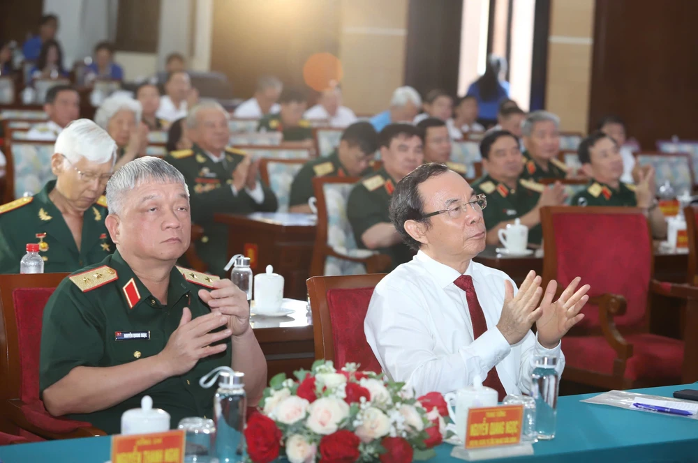 TP.HCM họp mặt nhân chứng lịch sử tham gia 5 cánh quân trong Chiến dịch Hồ Chí Minh-nhân chứng lịch sử tham gia 5 cánh quân trong Chiến dịch Hồ Chí Minh (6).jpg