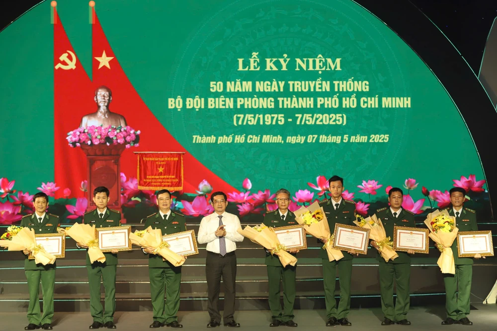 Nửa thế kỷ giữ vững biên cương của Bộ đội biên phòng TP.HCM -50-nam-bo-doi-bien-phong-tphcm (3).jpg