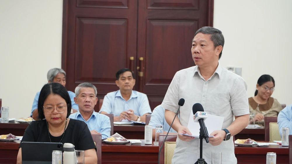 Chủ tịch UBND TP.HCM: Sắp xếp, ổn định bộ máy để phát triển kinh tế- xã hội-kết-thúc-hoạt-động-cấp-huyện3.JPG