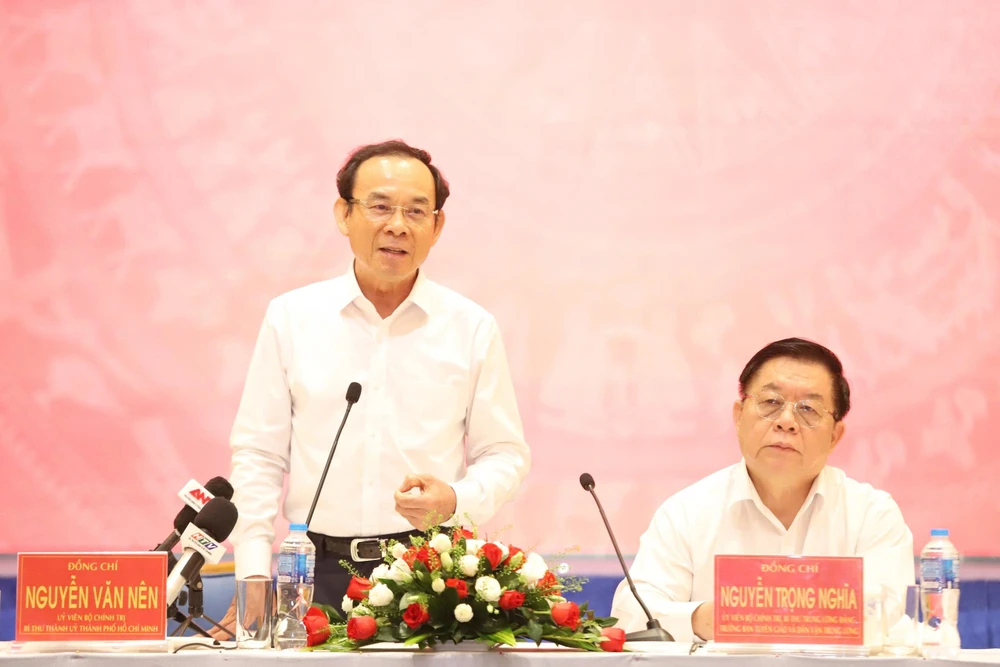 mô-hình-tổ-hợp-báo-chí-tphcm (2).jpg