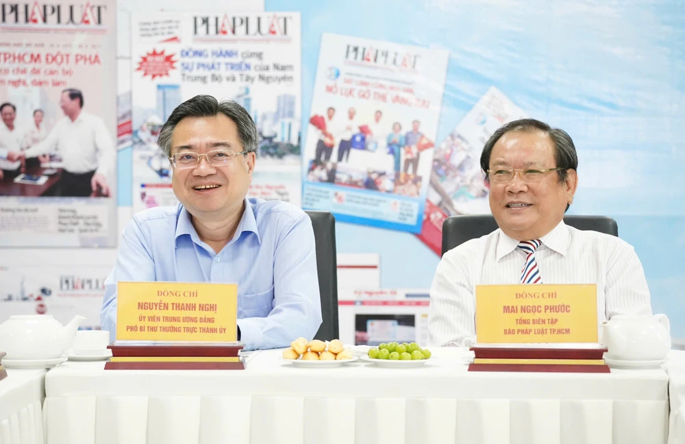 ong-nguyen-thanh-nghi-tham-bao-phap-luat-tphcm (8).jpg