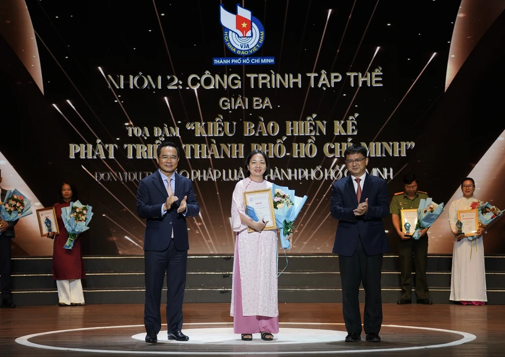 bao-chi-tphcm (2)2.JPG