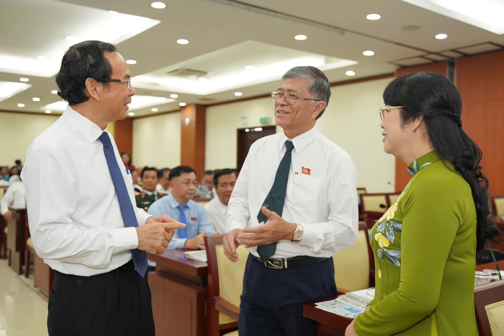 Khai mạc Kỳ họp HĐND TP.HCM trước thời điểm có tính bước ngoặt lịch sử khi sắp xếp đơn vị hành chính-hop-HĐND-TPHCM.jpg