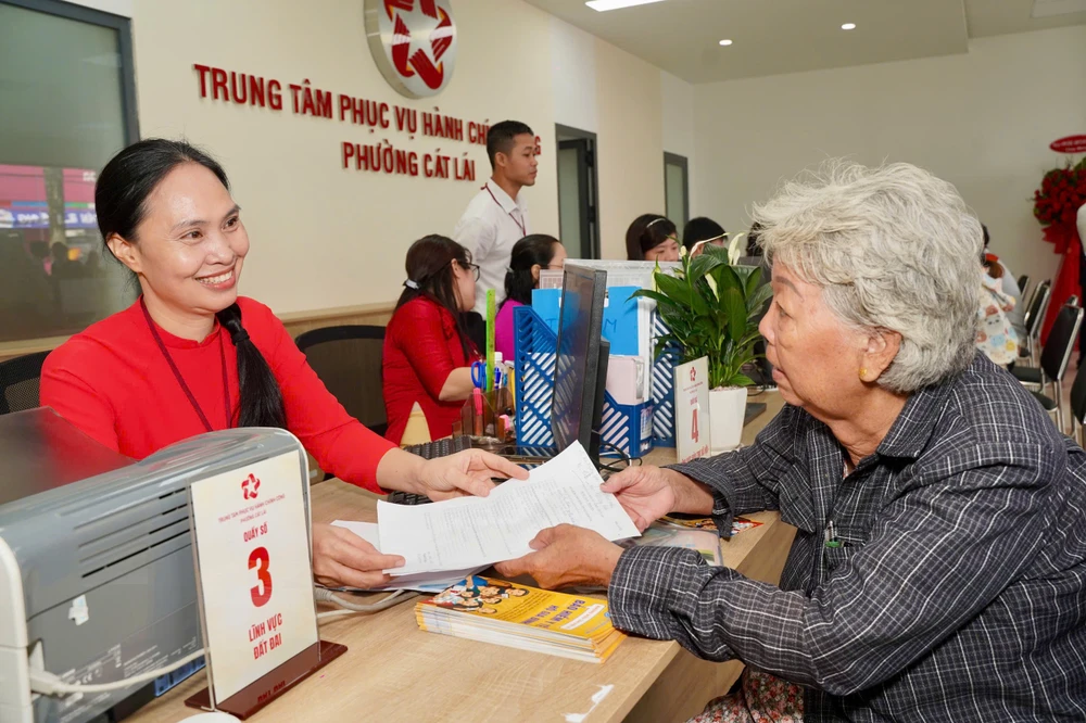 Trung tâm hành chính công cấp xã: Tăng cường tính chuyên môn, chuyên nghiệp để phục vụ dân-trung-tam-phuc-vu-hanh-chinh-cong.jpg