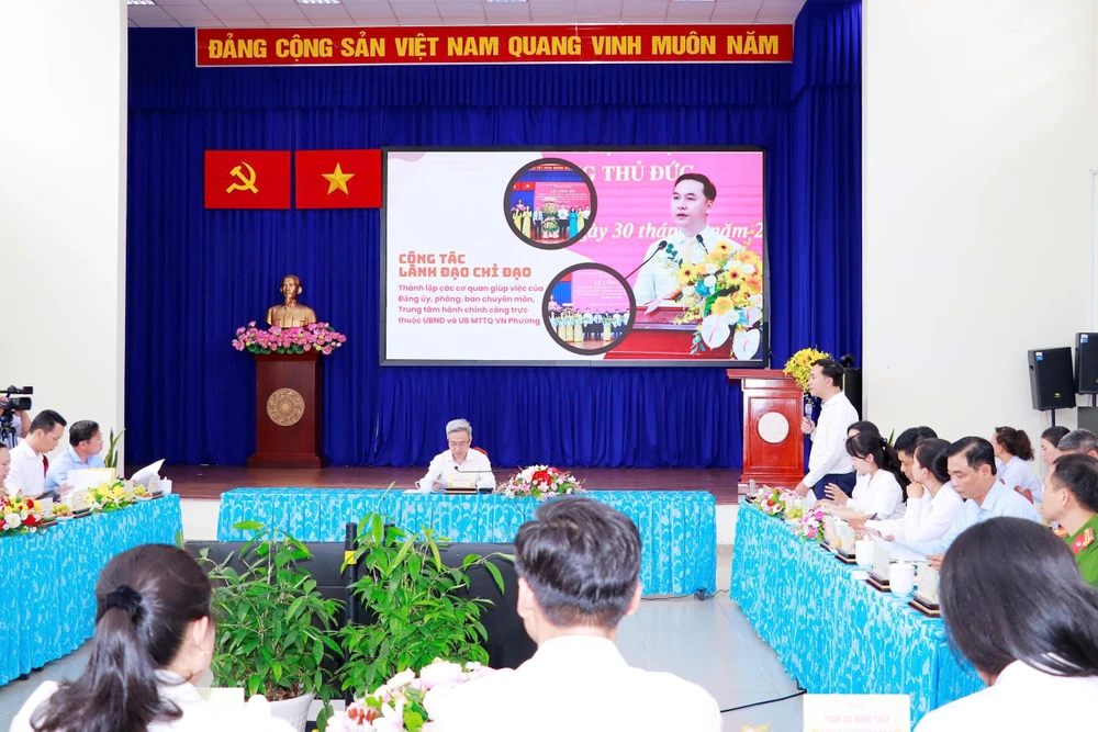 thu-tuc-hanh-chinh-Pho-bi-thu-thanh-uy-tp (1!).jpg