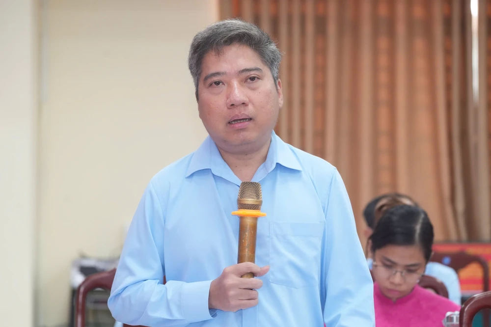 Ông Nguyễn Thanh Nghị làm việc với phường Bình Hưng Hòa về công tác chuẩn bị đại hội Đảng-ong-nguyen-thanh-nghi-dai-hoi-dang (3).jpg